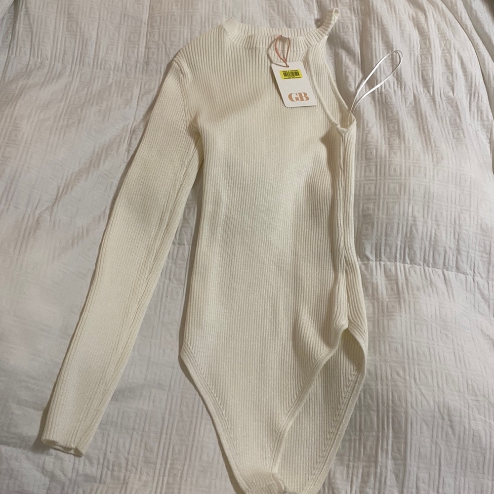 NEW GIANNI BINI BODY BLOUSE🤍🏷